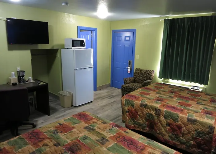 Gateway Motel *