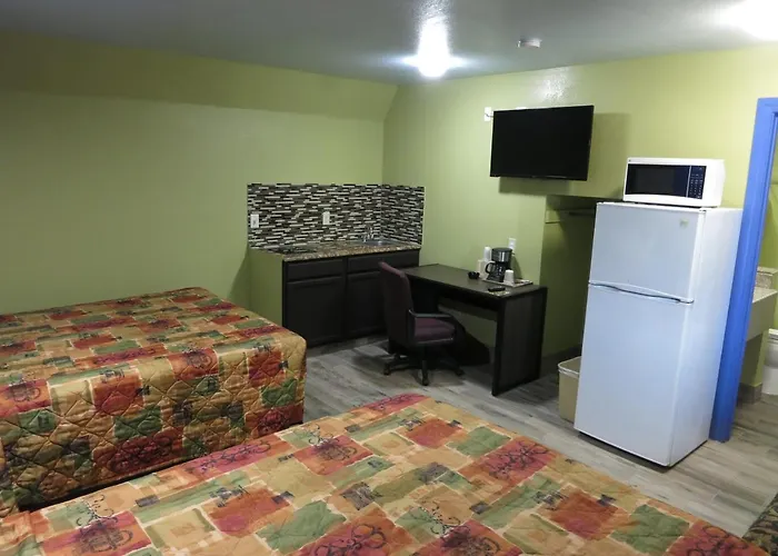 Gateway Motel *